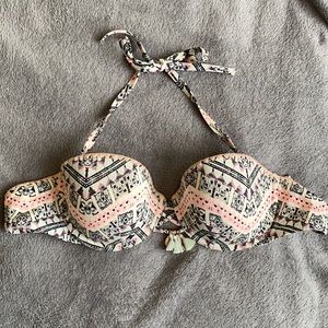 Victoria secret swimsuit top. Size 34D. Can go strapless